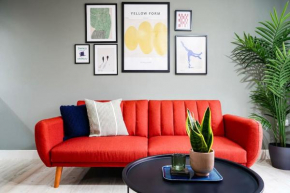 Modern townhouse City Location Free parking